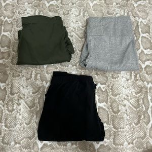 3 pairs of leggings